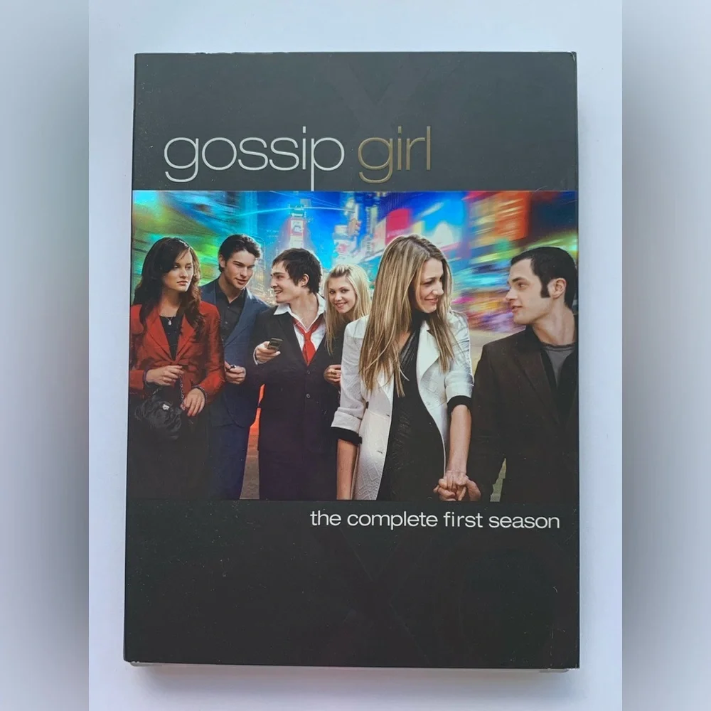 Gossip Girl: The Complete First Season DVD - Picture 1 of 7